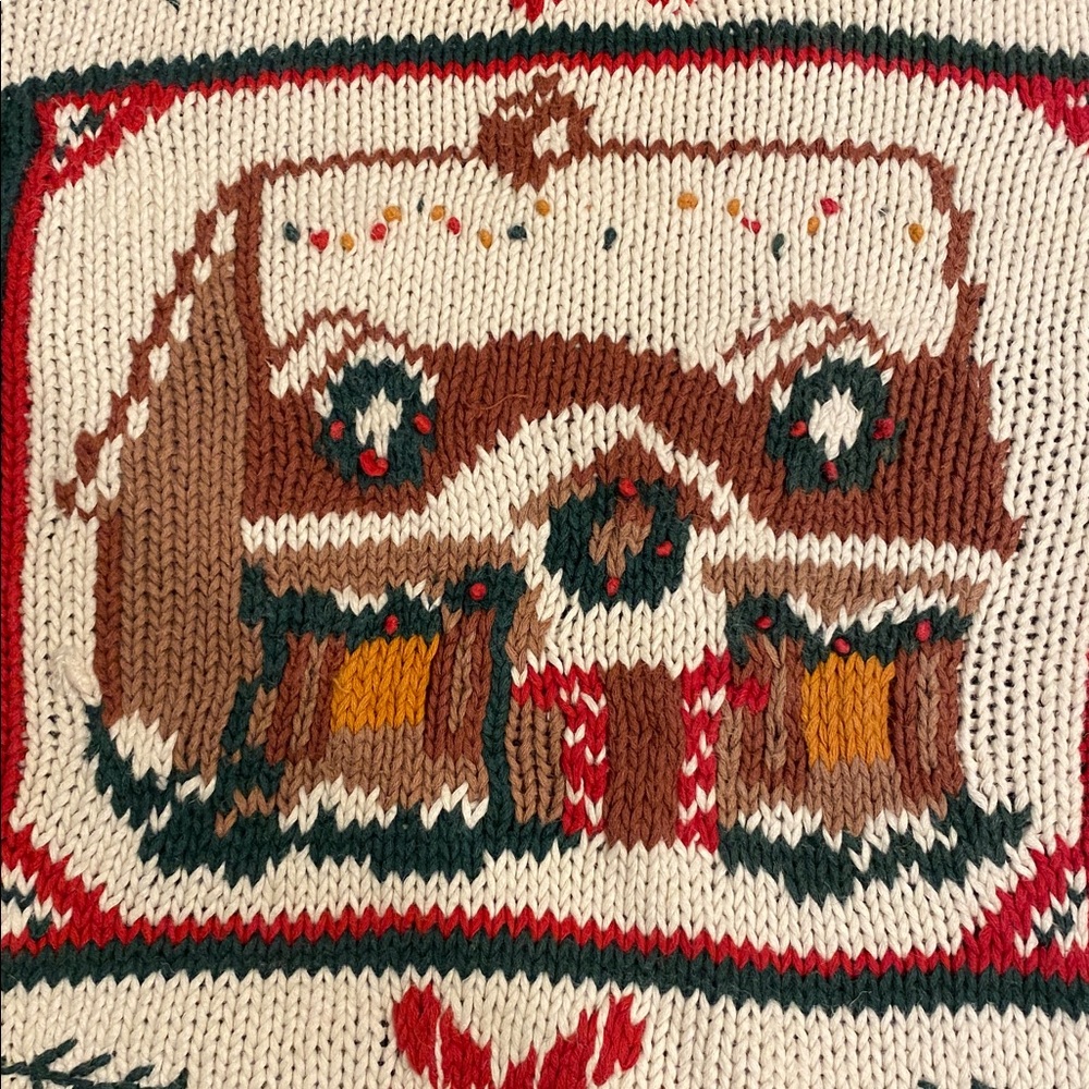 Vintage Woolrich Christmas Gingerbread House Sweater w Green and Red Accents - Picture 5 of 12